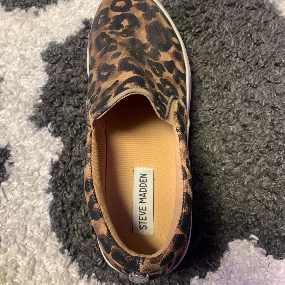 Cheetah print steve madden shoes